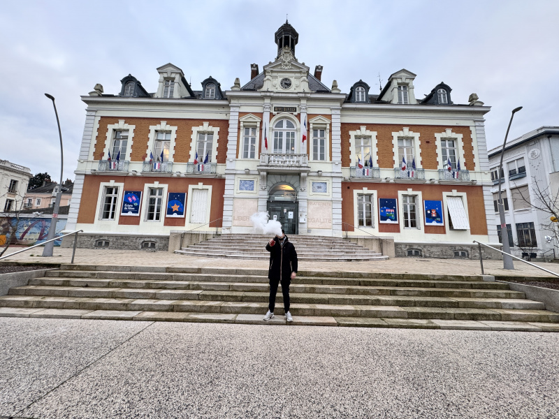 CBD  VAPE Montceau Weed In Vape