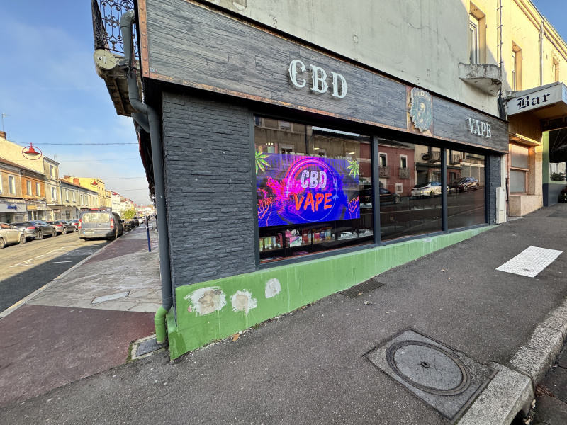 CBD  VAPE Montceau Weed In Vape