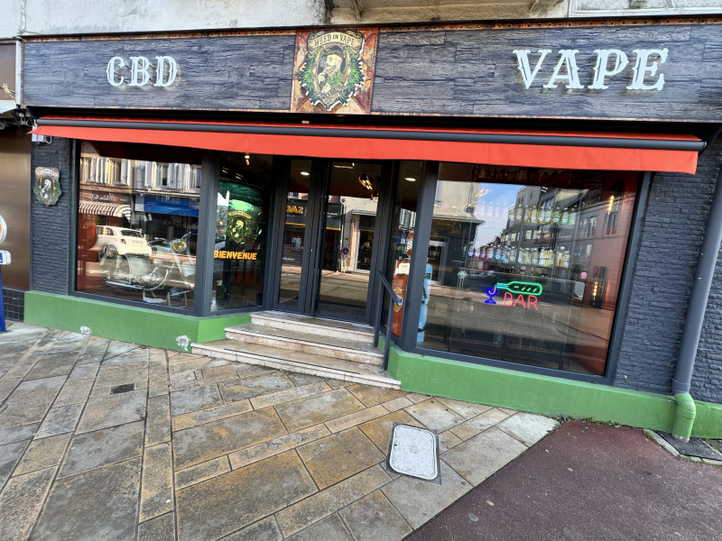 CBD  VAPE Montceau Weed In Vape