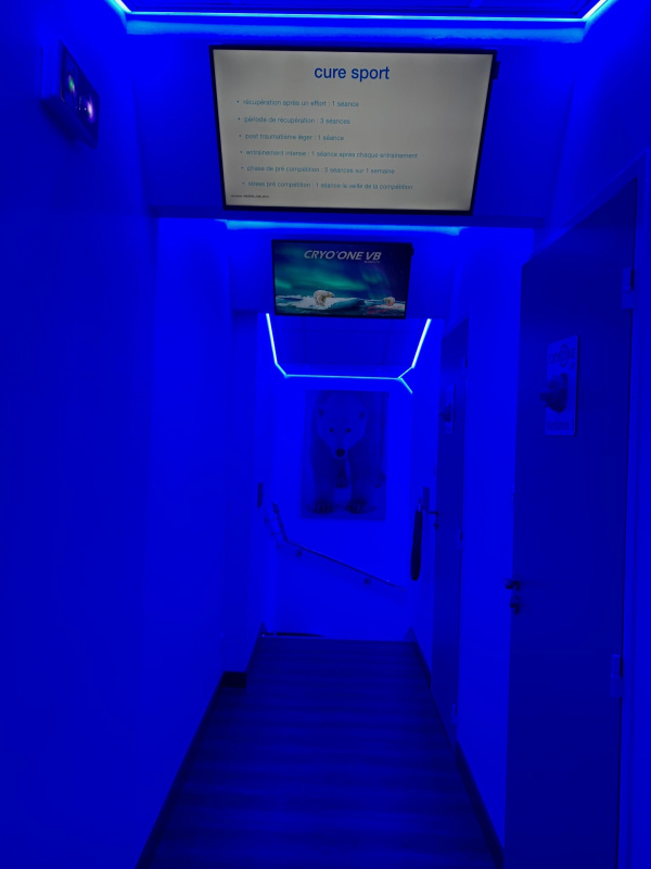 Cryo'One VB  " centre de cryotherapie corps entier"