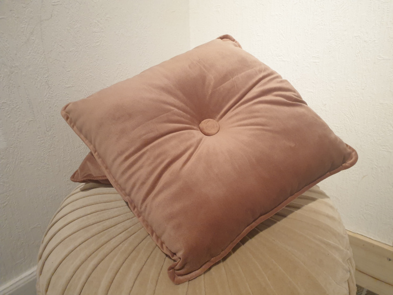 Petit coussin vieux rose