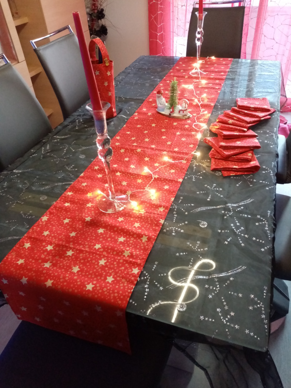 Chemin de Table Noel