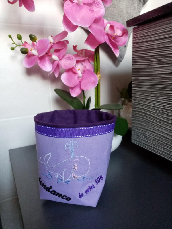 Mini-panier garni "petite fleurs violet"