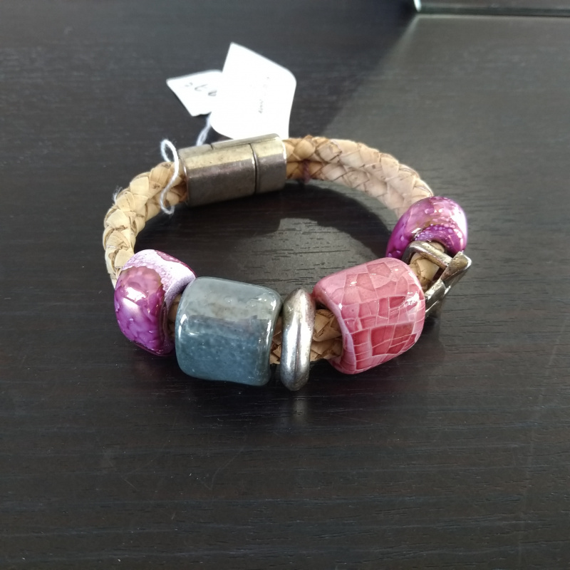 Bracelet en liège perle céramique