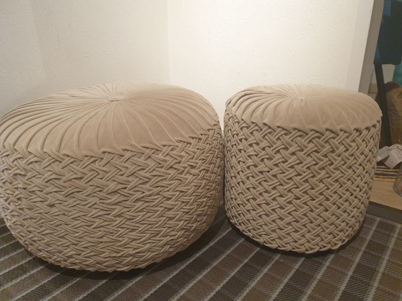 Pouf grand modèle beige