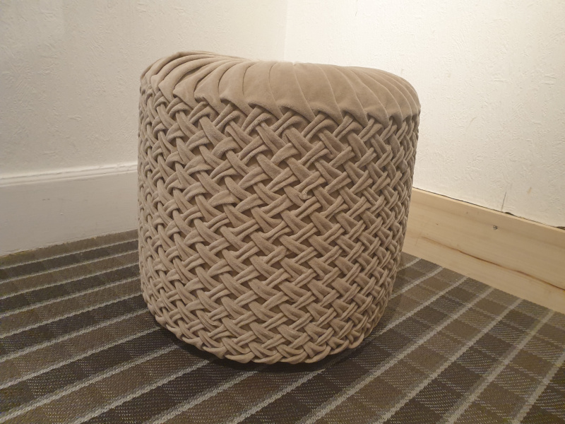 Pouf petit modèle beige