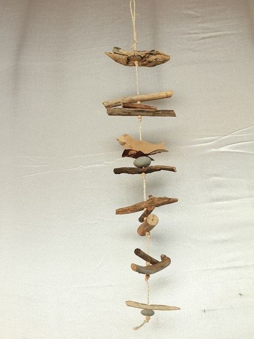 Suspension en bois flotté