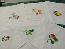 Lot de 6 SERVIETTES DE TABLE "les fruits"