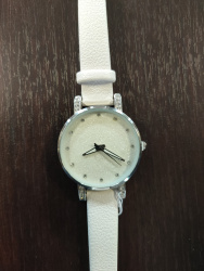 Montre bracelet blanc