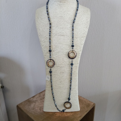 Collier long perles bleues