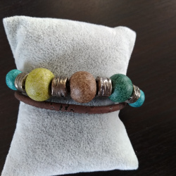 Bracelet en liège boule verte marron