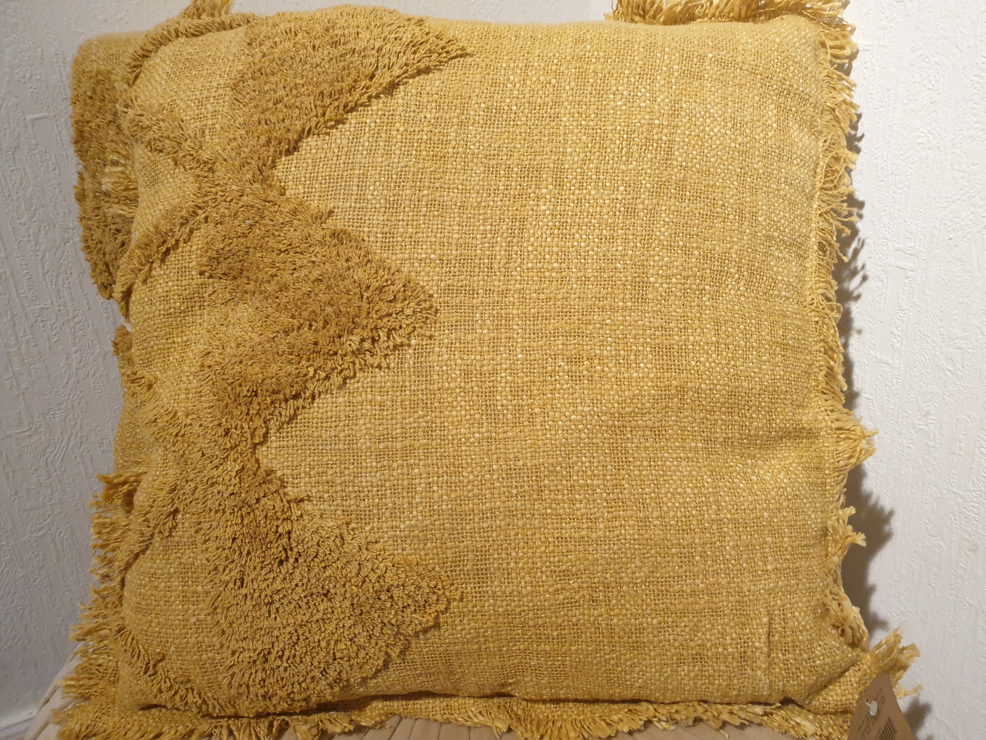 Coussin carré Hoggar coton brut tufté safran  COU228