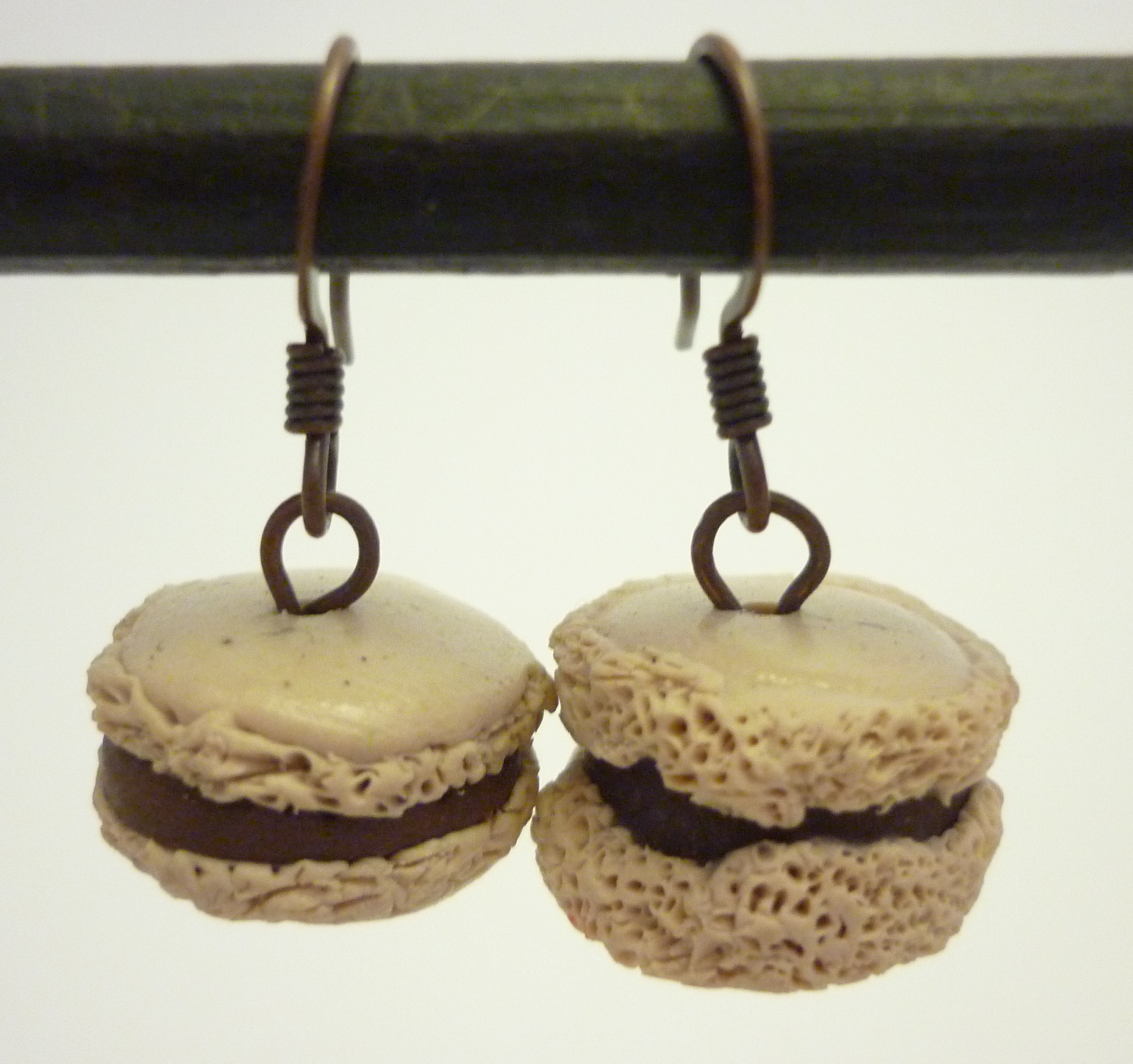 Boucles d'oreilles "macarons café"